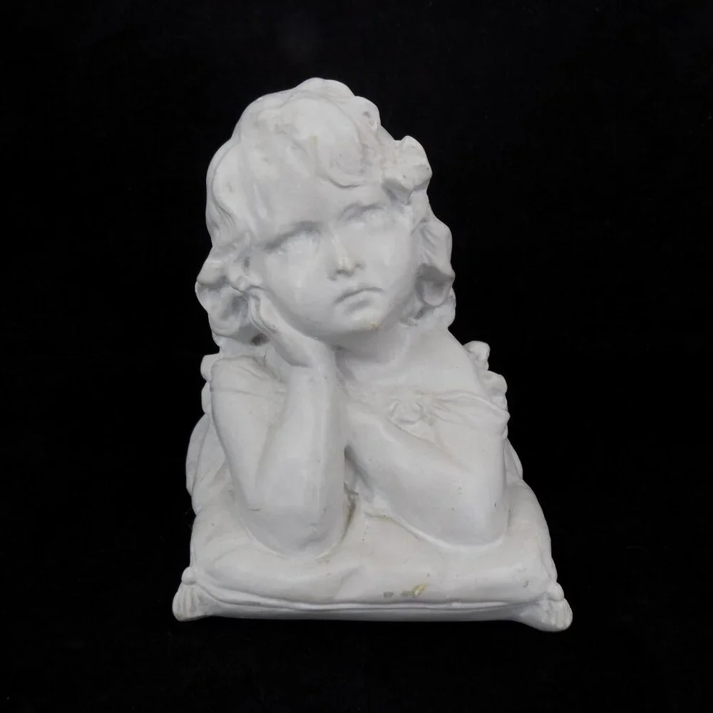 Bust Of A Young Girl On Pillow Free Standing Decoration Vintage White Heavy 6.5" - Picture 1 of 6